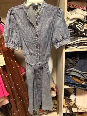 Who what were Denim Midi Dress with Tie Waist, size M